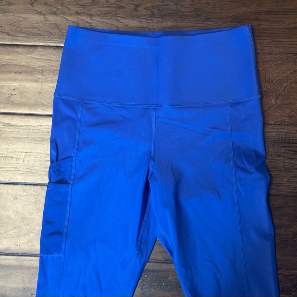 2/40 KNIX Royal Blue Cropped Leggings with Pocket - Women’s Medium - Picture 4 of 8